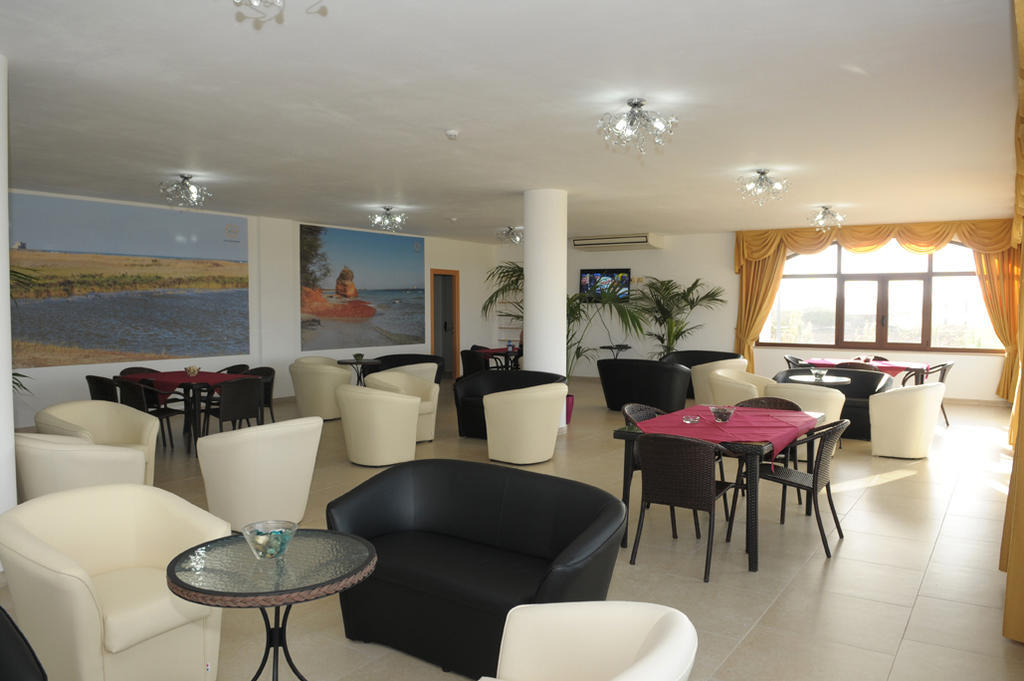 Torre Guaceto Resort Carovigno Exterior photo